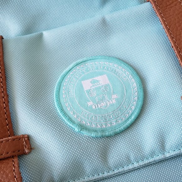 WillLand Outdoors - University of Manitoba Travel Backpack - Picture 4 of 10